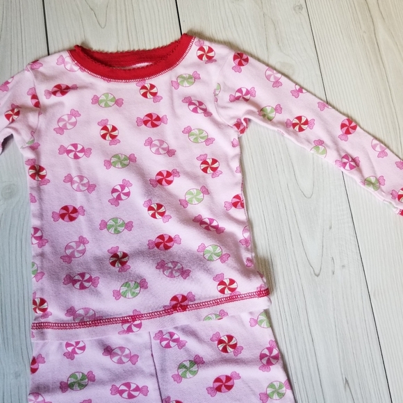 Just one year festive holiday pink and red peppermint 2 piece pajama size 18 mo - Picture 3 of 11